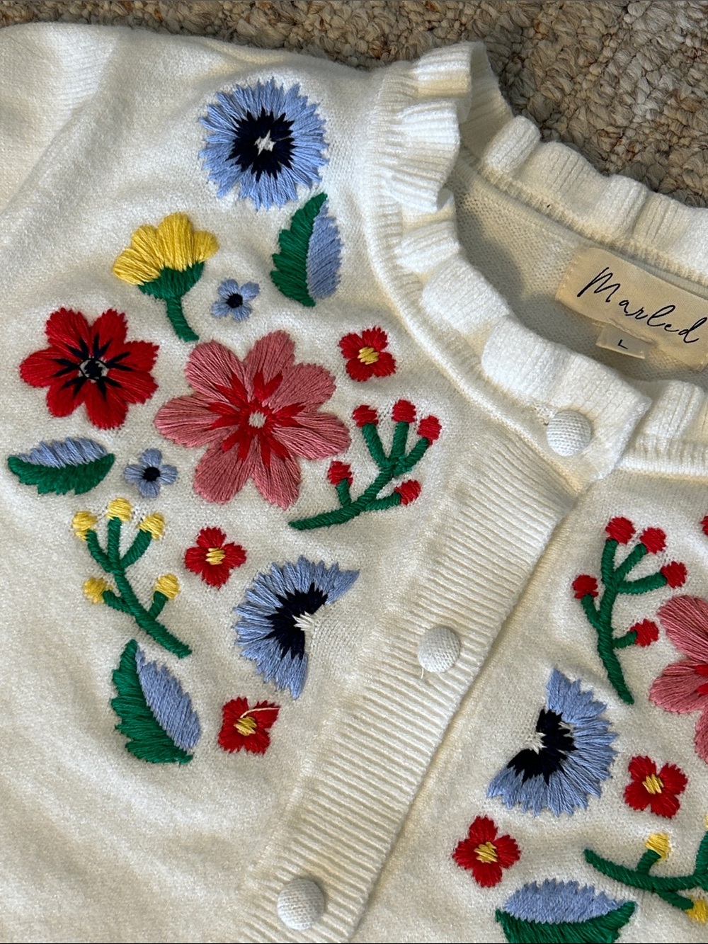 Marled White Floral Embroidered Button-Up Sweater Cardigan Medium - Picture 3 of 10